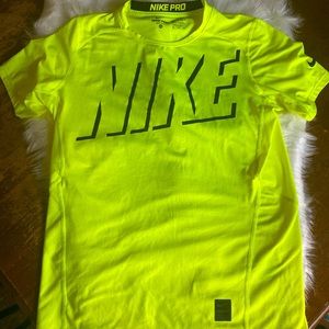 Boys Nike Pro ,Fitted workout shirt